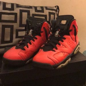 Retro Jordan 6s infrared